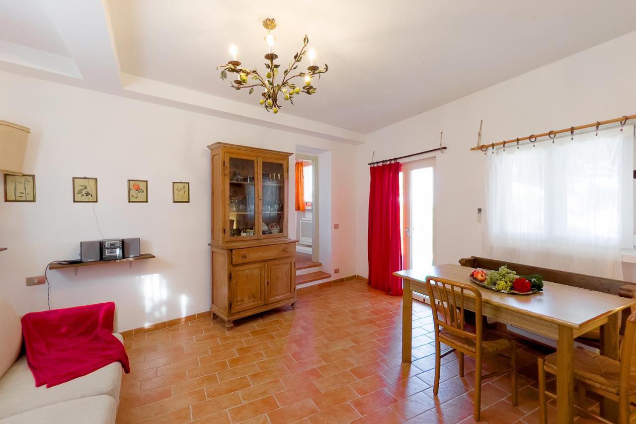Villa Caterina Quiete E Mare-Goelba SantʼAndrea Buitenkant foto